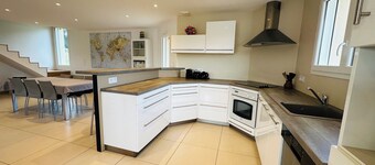 Detached house with panoramic terrace at Lake Chalain