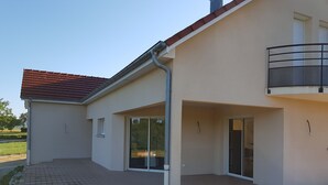Exterior - Detached, fully equipped villa on Lake Chalain (Marigny)