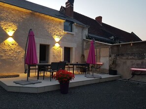 Terrace/patio - Chambres d'Hôtes Chez Onna (Theneuil)