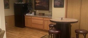 Condominio, cerca de Hospital y Tienda de comestibles