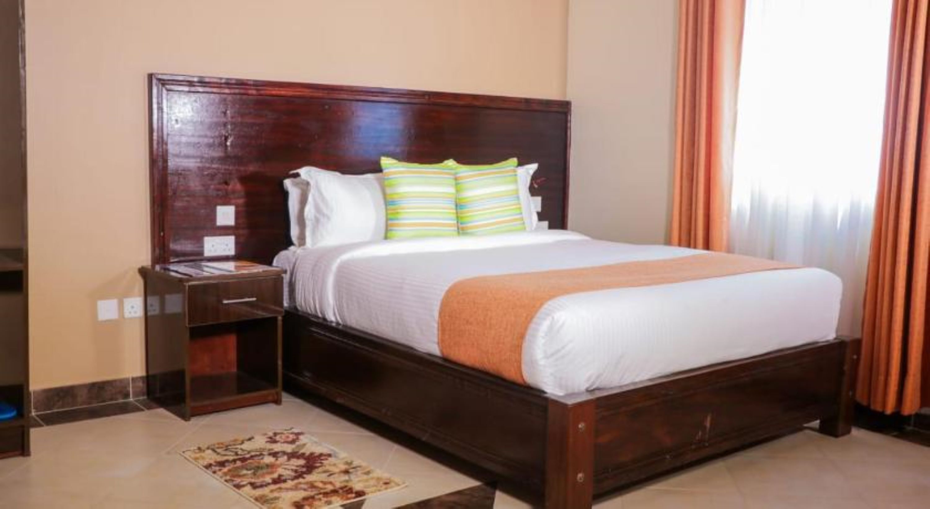 Standard Double Room | Desk, laptop workspace, blackout drapes, free WiFi