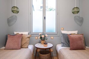 3 quartos, ferros/tábuas de passar roupa, Wi-Fi, roupa de cama