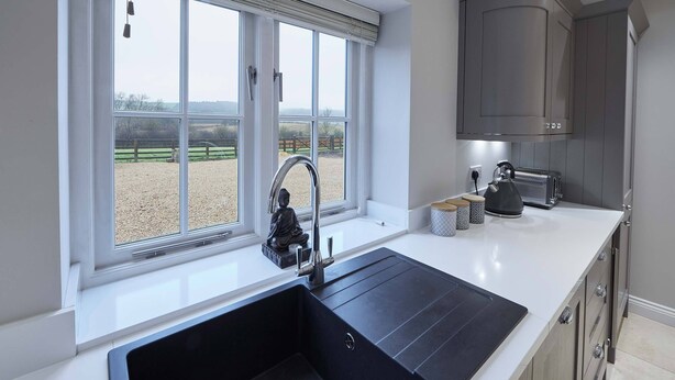 House (2 Bedrooms) | Private kitchen | Electric kettle - Lowcross Cottage (Guisborough)