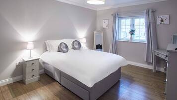 House (2 Bedrooms) | 2 bilik tidur, peralatan tempat tidur premium, Wi-fi percuma