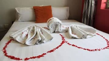 Desk, iron/ironing board, free WiFi, bed sheets