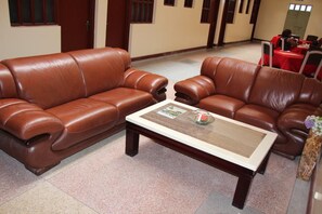 Lobby sitting area - Limrock Hotel (Machakos)