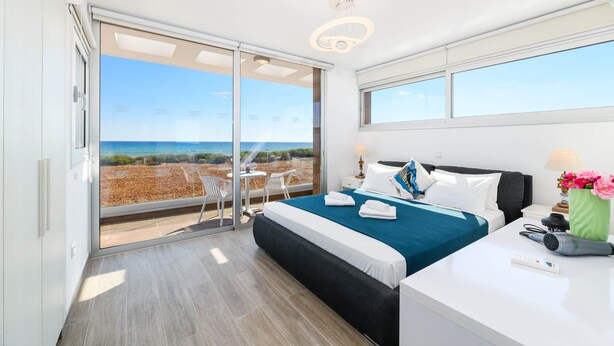 Villa, 3 habitaciones, piscina privada, junto a la playa
