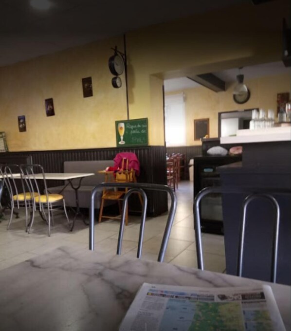 Coffee shop