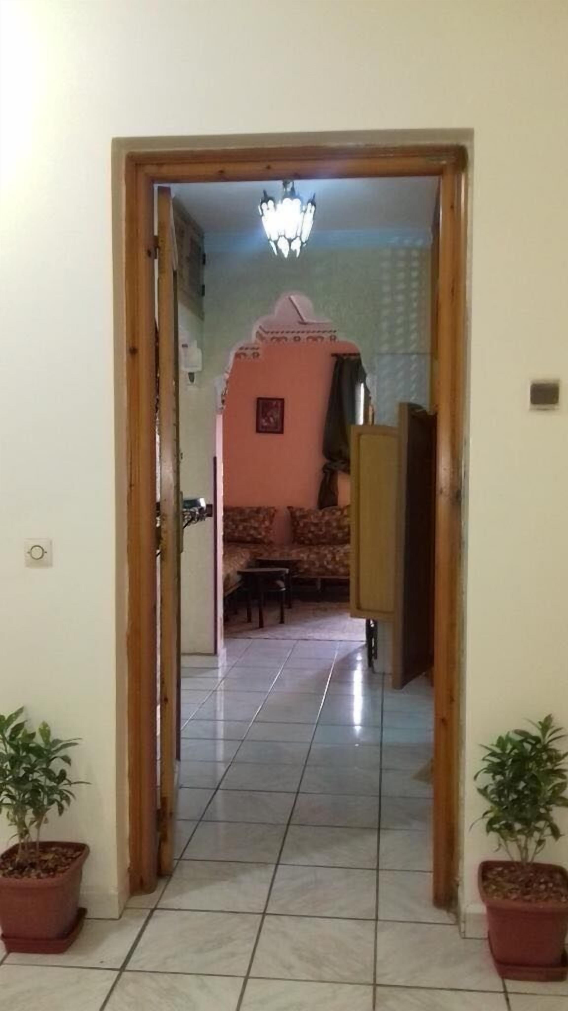 Appartement, 1 chambre | Coin séjour | Télévision à écran plat de 32 pouces avec chaînes par satellite
