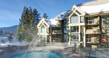 True Ski-in/Ski-out: 2BR/BA with Pool & Hot Tub