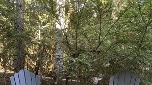 Terrace/patio - Luxury 2BR/2BA – Next to slopes, Private Garage (Whistler)