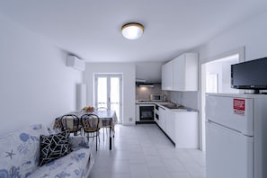 Condo, 1 Bedroom | Living area