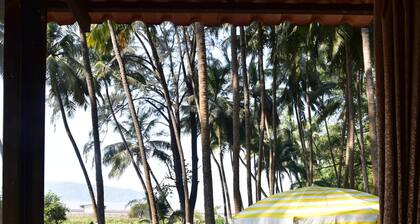 Beach Cabana - La Mer Beach House