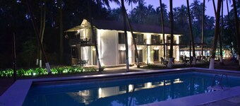 102 - Sand - La Mer Beach House