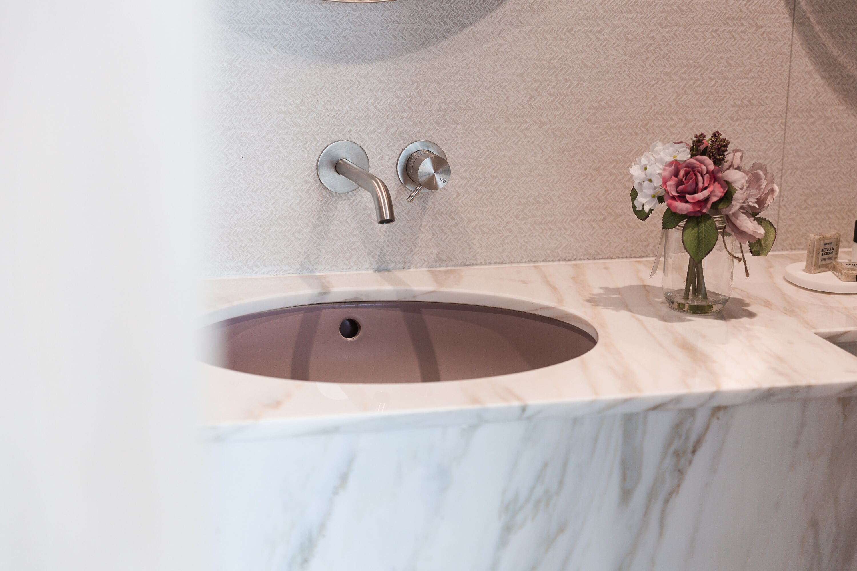 deluxe room, sea view | bathroom sink