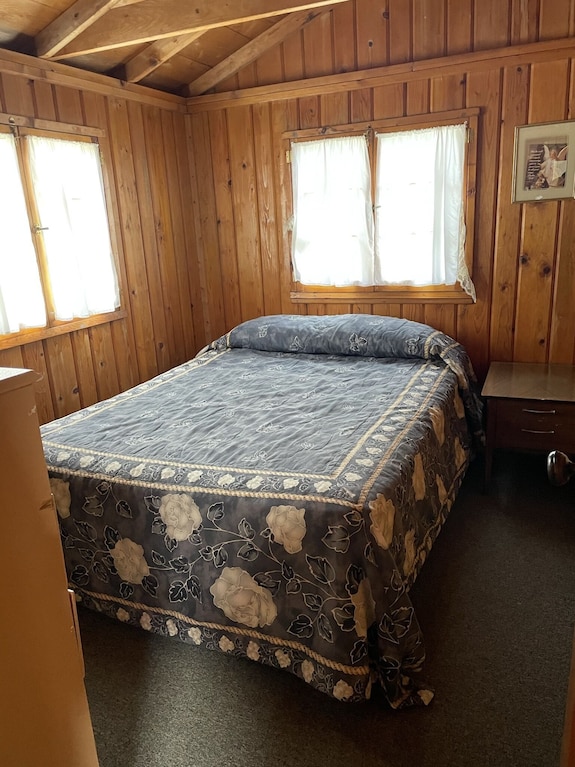 Beautiful Waterfront Hubbard Lake Cottage #3 - Michigan