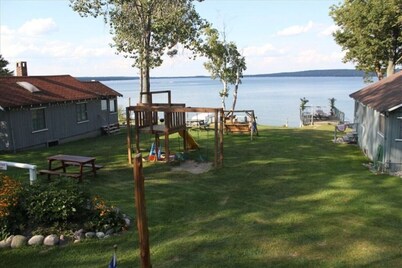 Beautiful Waterfront Hubbard Lake Cottage #3