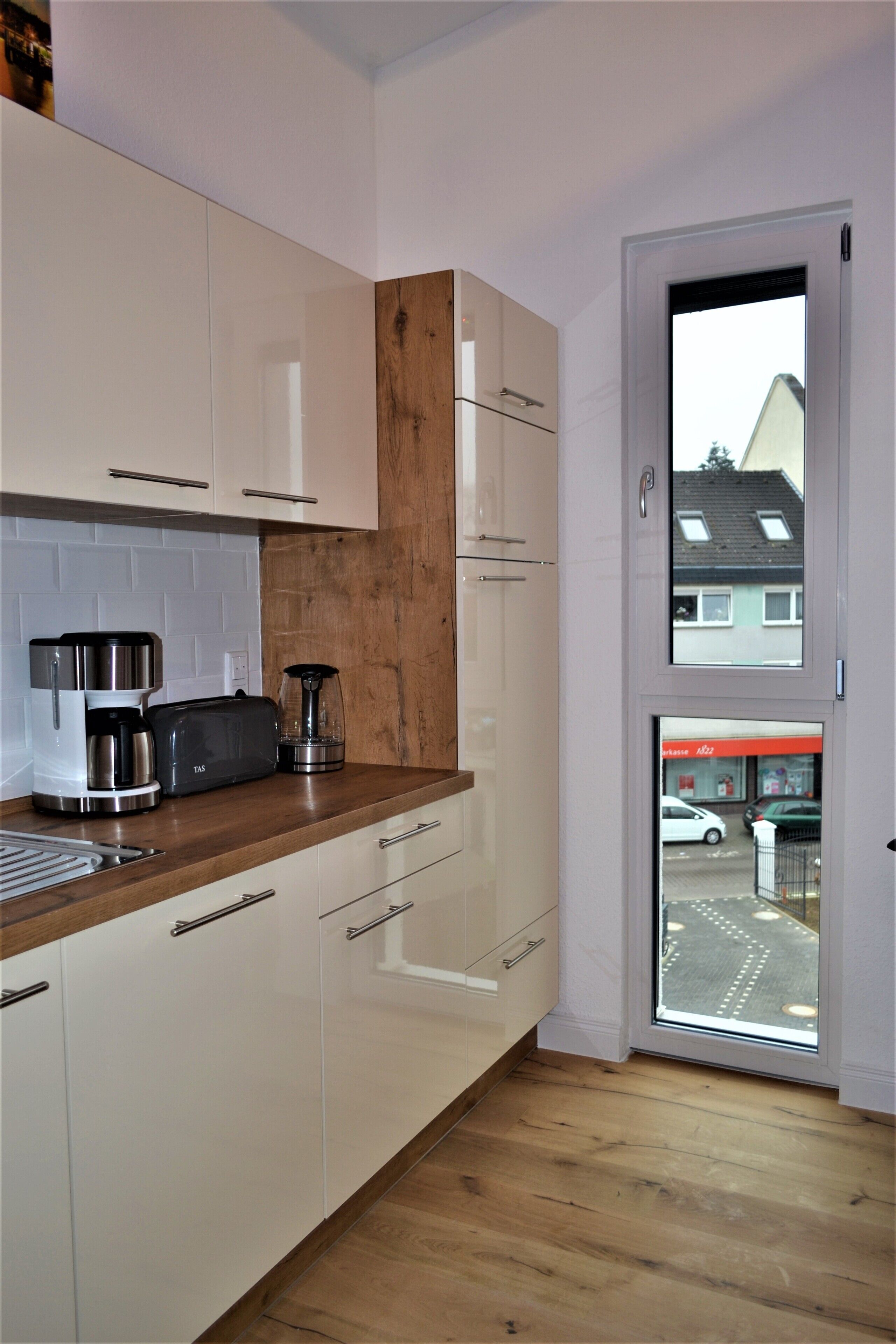 Familienapartment | Eigene Küche | Großer Kühlschrank, Ofen, Herdplatte, Geschirrspüler