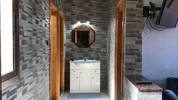 Huoneisto, 1 makuuhuone | Oleskelualue | 32–tuumainen taulutelevisio, jossa satelliittikanavat