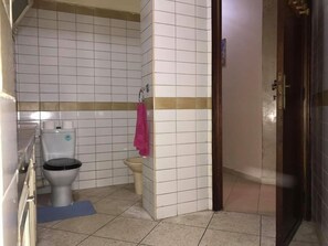 Apartment, 3 Bedrooms | Bathroom
