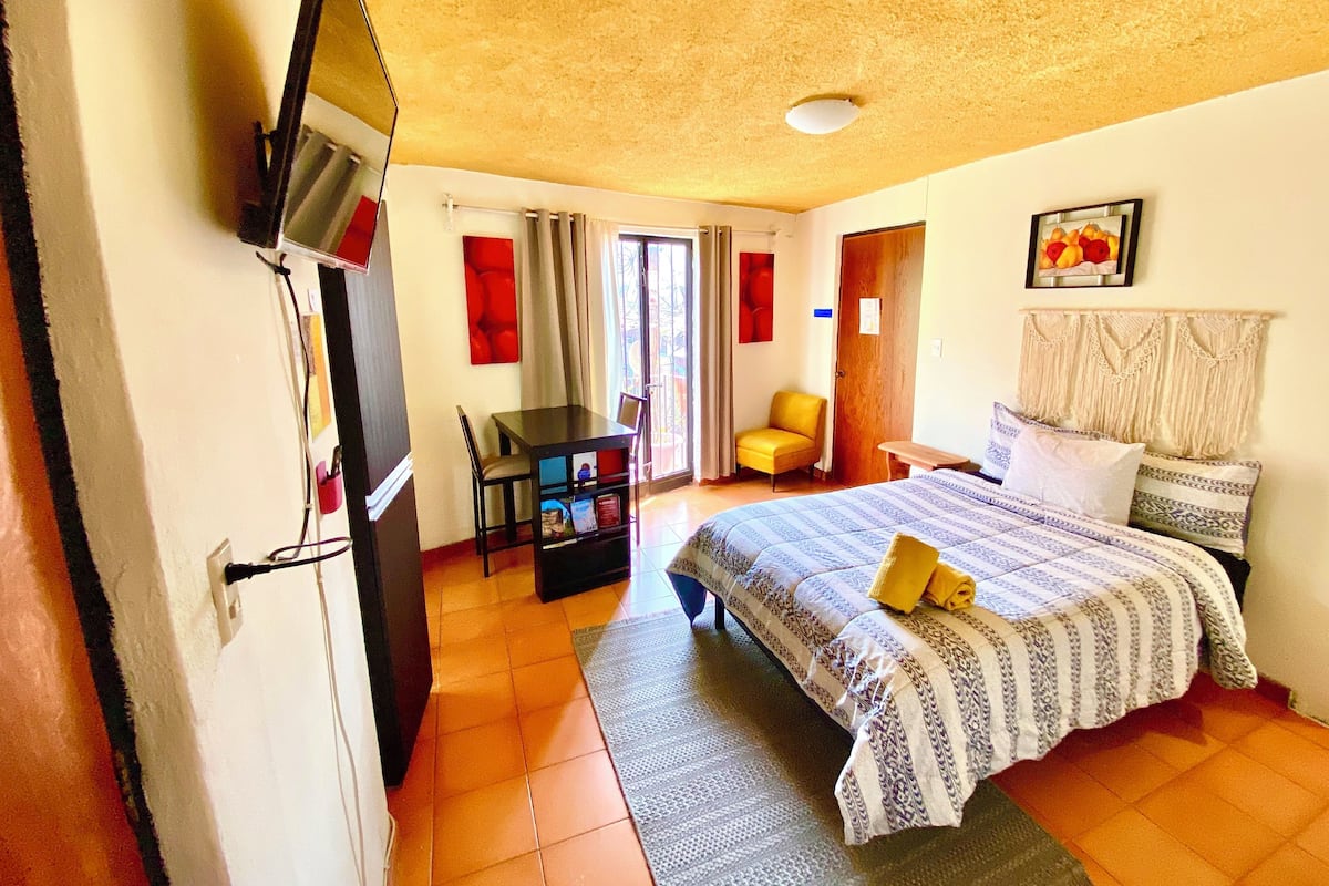 habitación Frida cama doble | Minibar, tende oscuranti, Wi-Fi gratuito