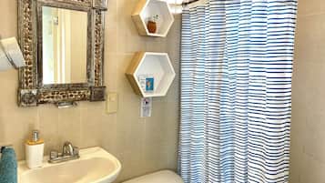 Shower, towels, soap, shampoo