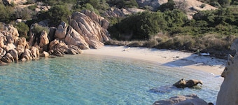 โรงแรมลูปิตราลี