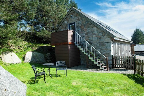 Dartmoor Barn on North Hessary Tor