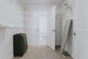 Hochwertige Bettwaren, individuell dekoriert, individuell eingerichtet