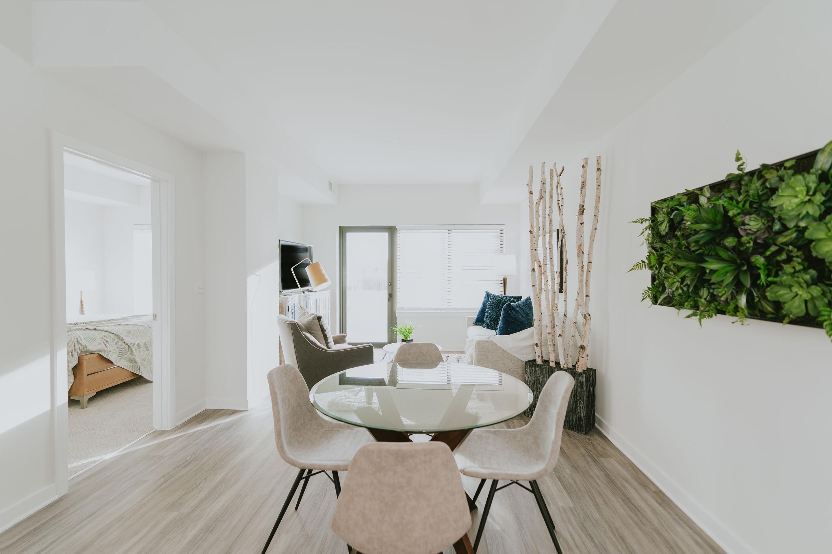 Luxury Apartment, 1 Bedroom | In-room dining