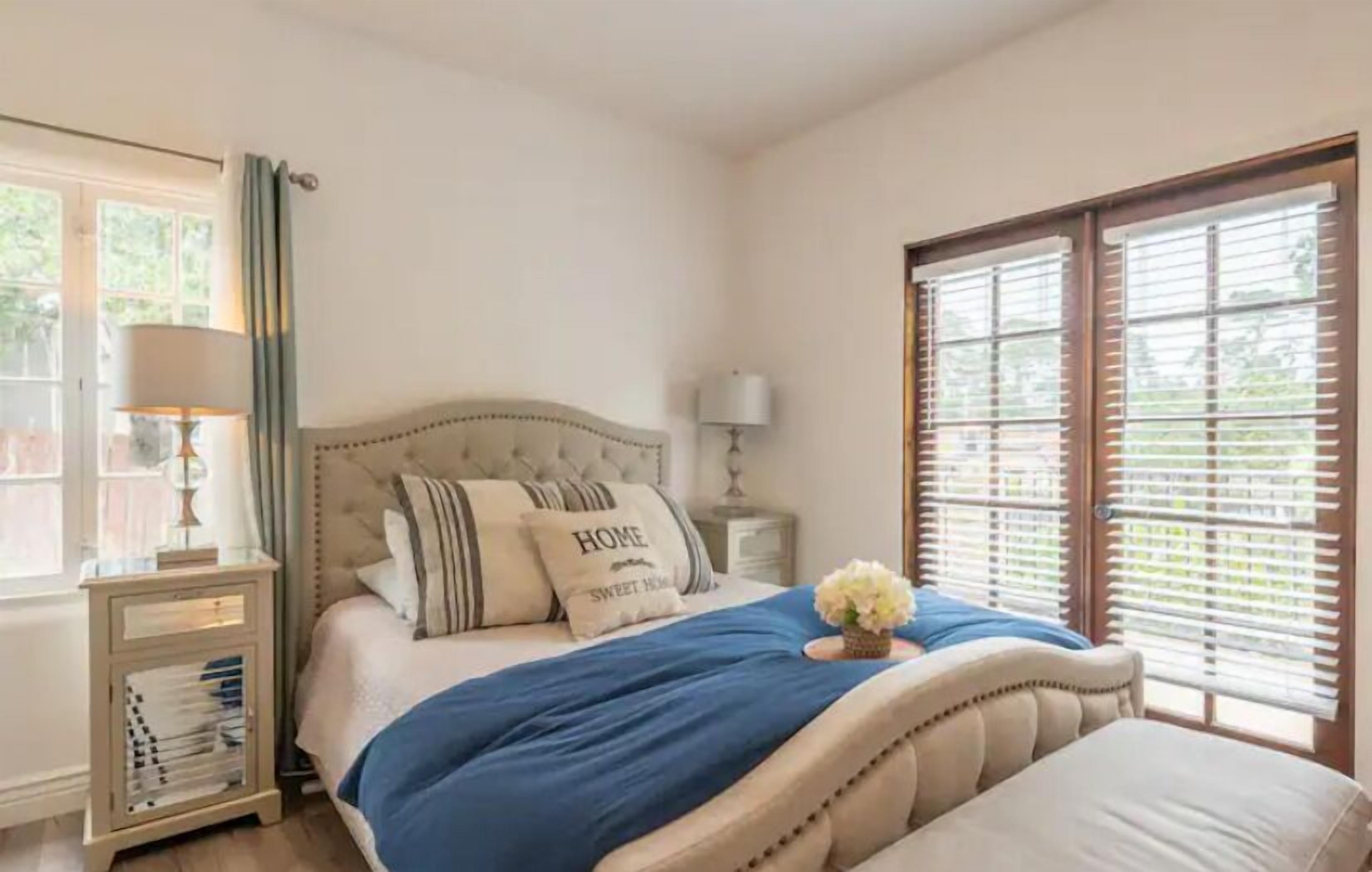 3 soverom, strykejern/-brett, wi-fi og sengetøy