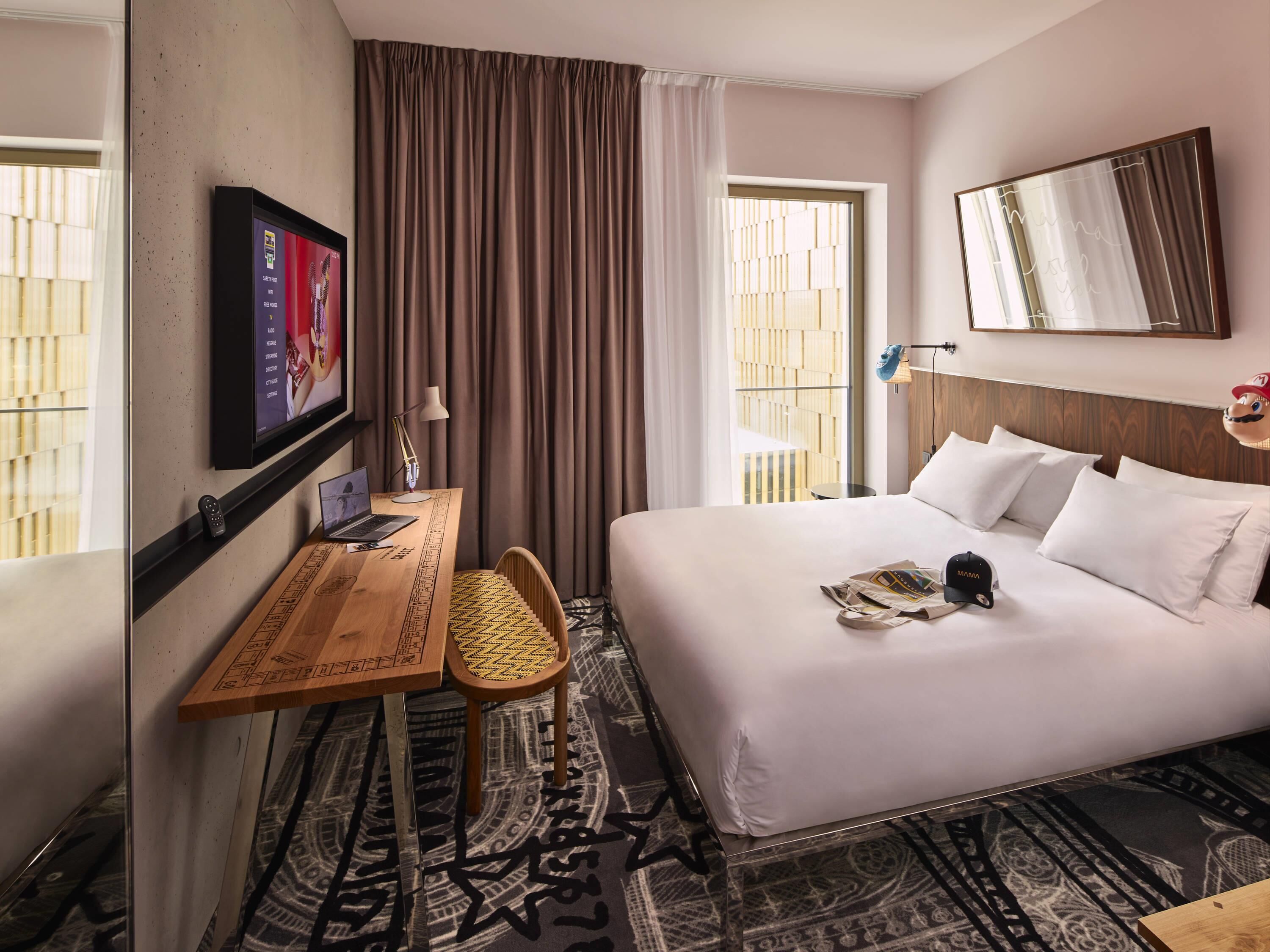 Double Room, 1 Double Bed (Medium Mama) | Premium bedding, minibar, in-room safe, desk