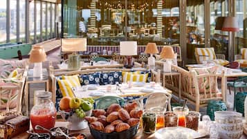 Daily buffet breakfast (EUR 26 per person)
