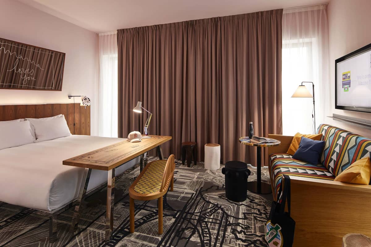 Double Room, 1 Queen Bed (Large Mama) | Premium bedding, minibar, in-room safe, desk