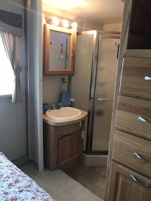 Towels, soap, shampoo, toilet paper