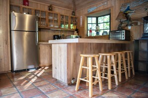 Microwave, stovetop, coffee/tea maker, blender