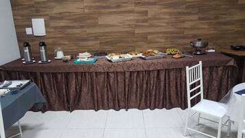 Free daily buffet breakfast