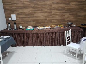 Desayuno buffet incluido todos los días 