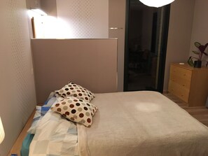 4 bedrooms, WiFi, bed sheets