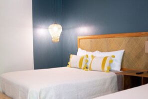 Kamar Double Basic | Wi-Fi gratis dan seprai linen