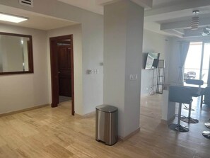 Interior - Direct Ocean View 7th Floor (Jacó)