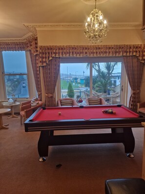 Bar (in der Unterkunft)