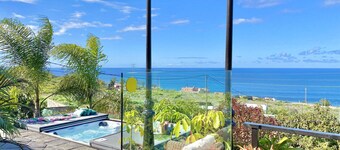 CASA LAVA Bright house with magnificent sea views.