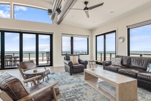 Smart TV, DVD player, table tennis, books