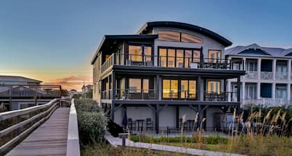 New! Sleeps 29, Pool! Contemporary Oceanfront, Sweeping Views, both duplex units