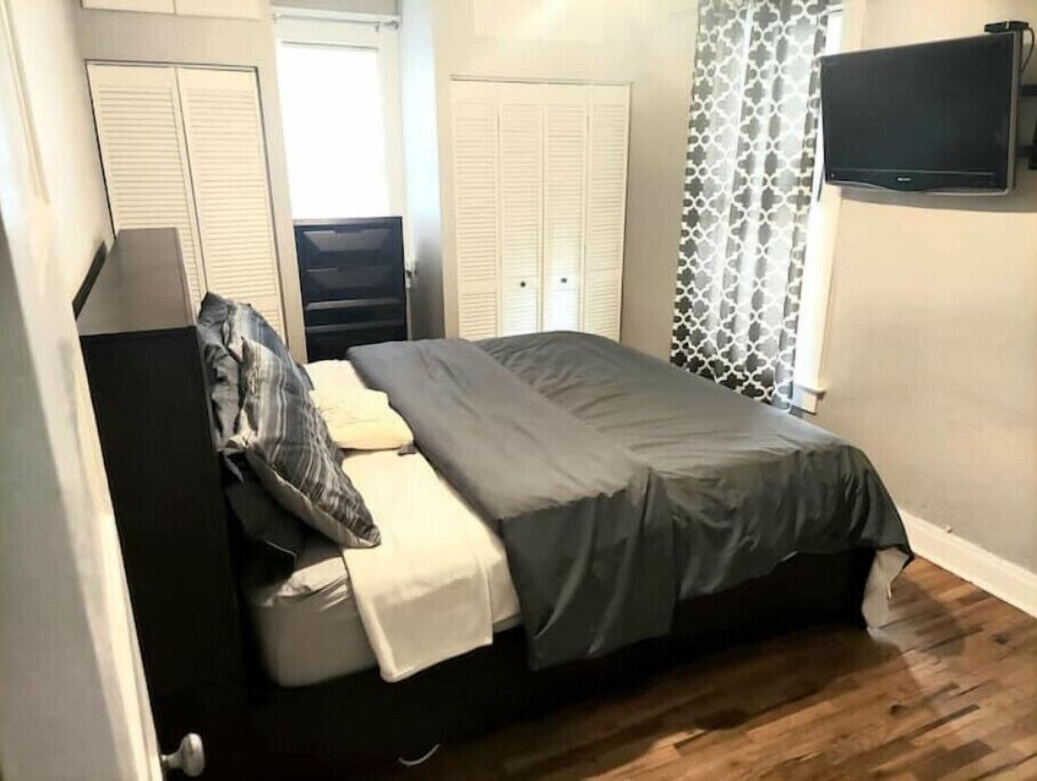 3 bedrooms