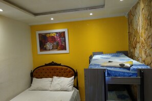 Family Room | Iron/ironing board, free WiFi, bed sheets