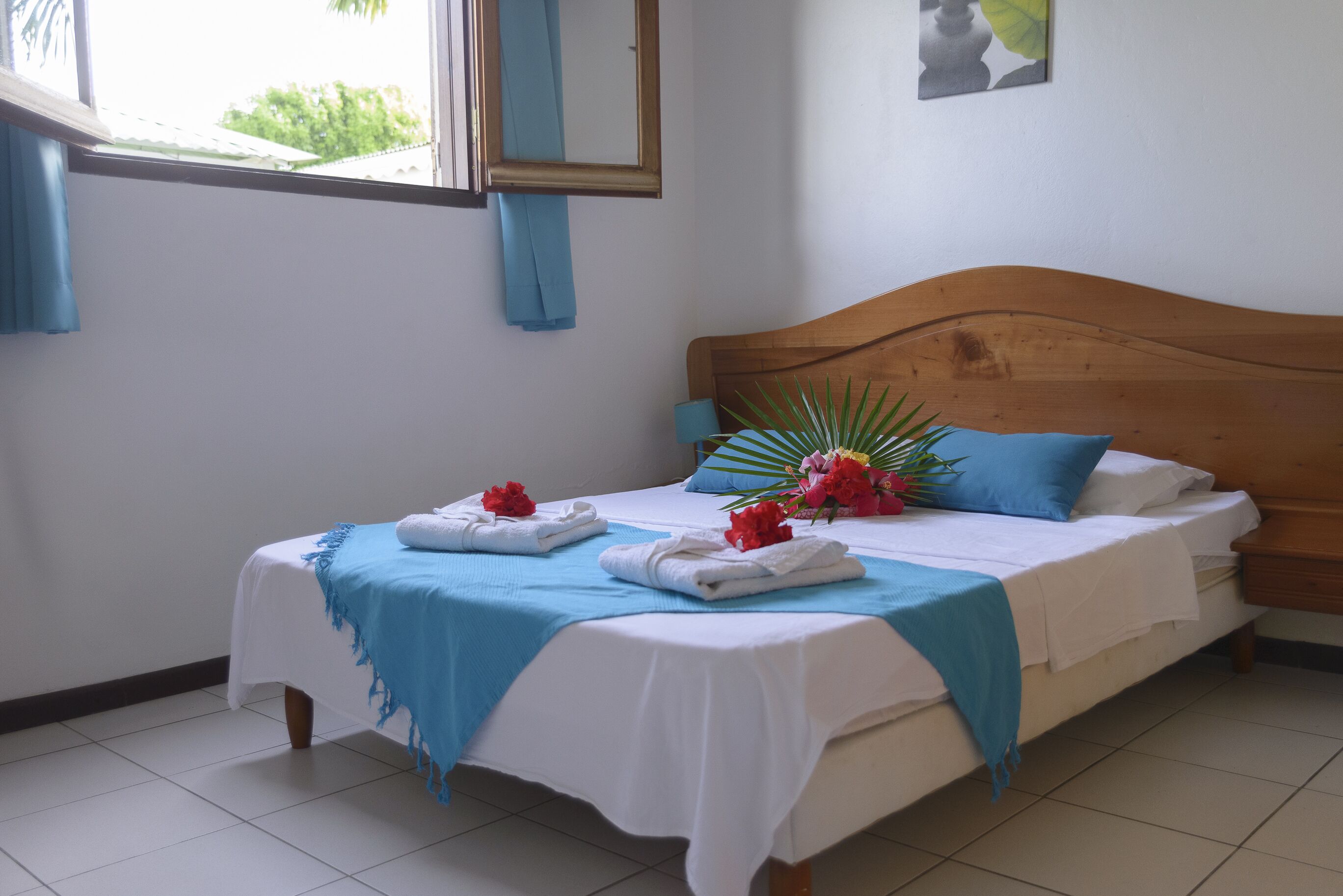 1 室のベッドルーム、WiFi