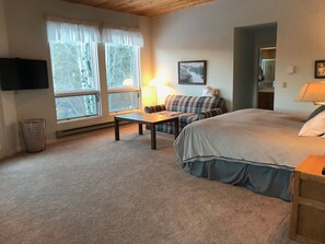 3 dormitorios, tabla de planchar con plancha, wifi y ropa de cama