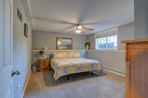 5 bedrooms, iron/ironing board, travel crib, free WiFi